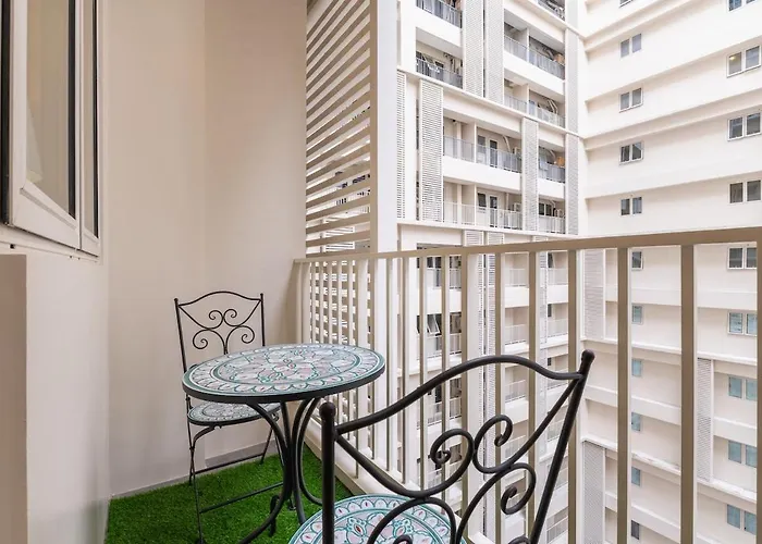 Cozy Modern Organic 1br With Washer And Wifi Near Bgc Apartment Manila